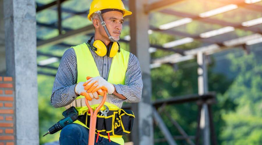 Professional gutter cleaning in Lincoln, NE